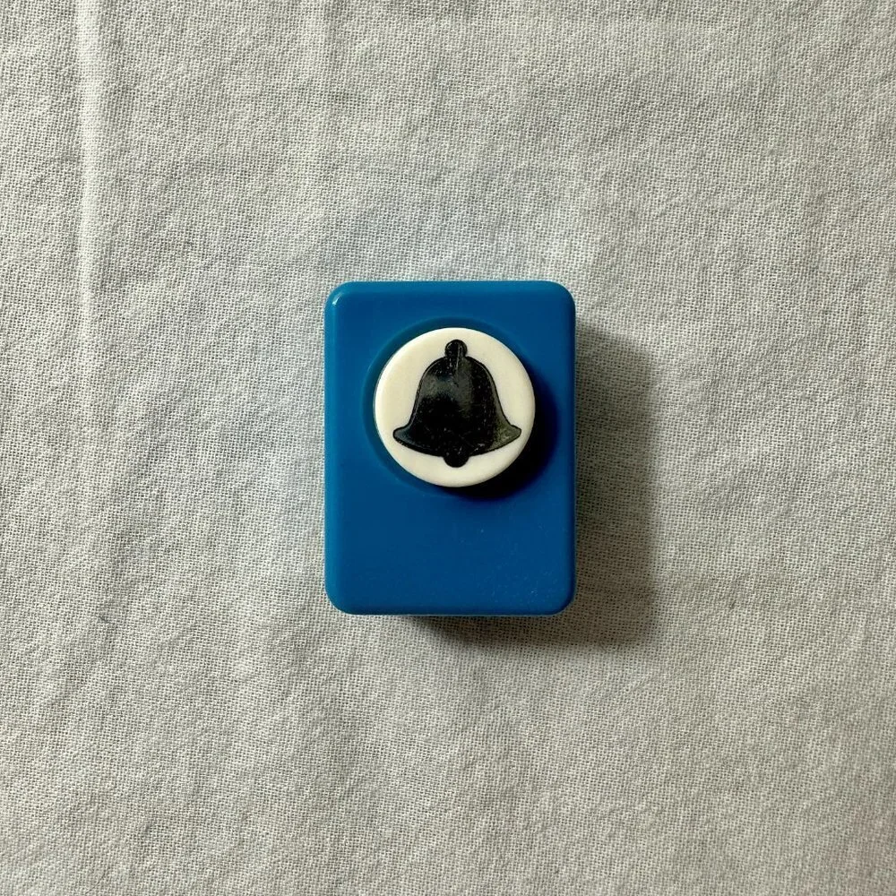 Scrapbooking Paper Punch - Bell Shape